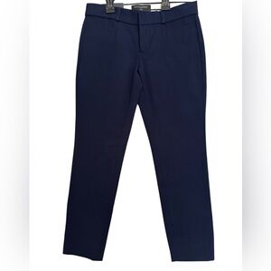 Banana Republic Slim fit. Mid rise. Ankle length.
Comfort stretch. Women Pants